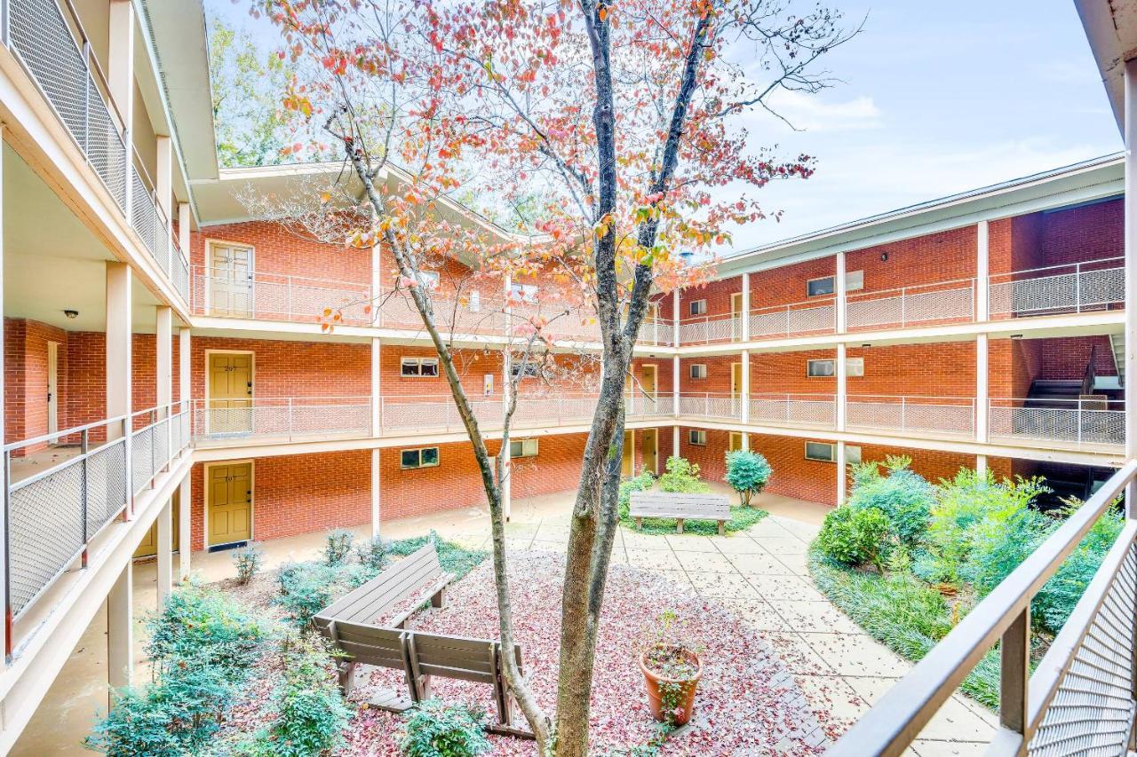 Holiday home Classic Getaway - 1 Mile Walk To Sanford Stadium! Athens